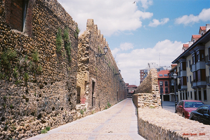 Entrada do Casco Viejo de León