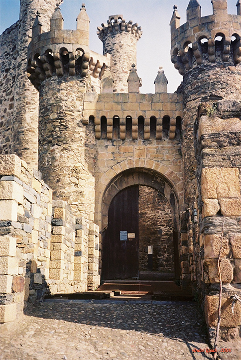 Entrada do Castillo Templario de Ponferrada